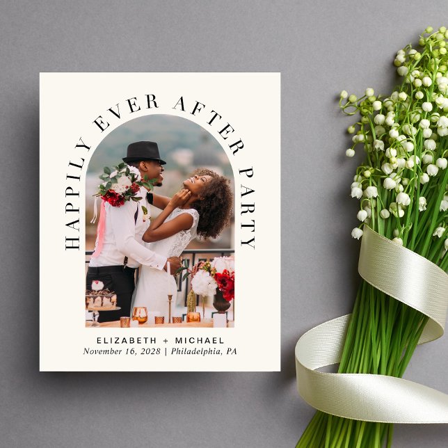 Arch Photo QR-kod Cream Wedding Reception Inbjudan (Celebrate your love story with an invitation showcasing your favorite photo in an elegant arch frame)