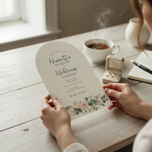 arched all in one botanical floral green script inbjudningar (Skapare uppladdad)