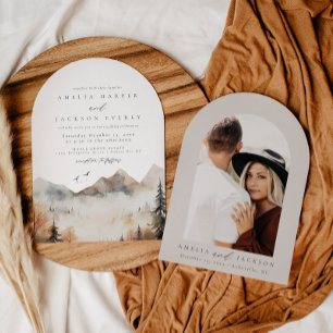 Arched Boho Watercolor Mountain bröllopsinbjudan Inbjudningar