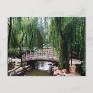 Arched Bridge i fredliga parker Vykort