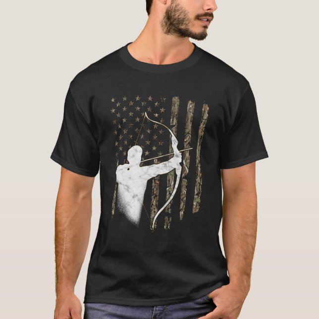 Archery Recurve Long Bow American Flagga Camouflag T Shirt (Framsida)