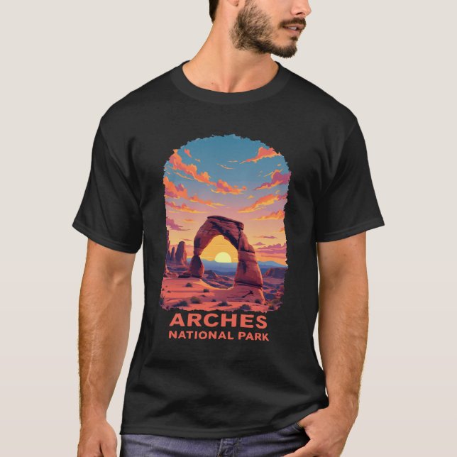 Arches National Park - Delikat Arch T Shirt (Framsida)
