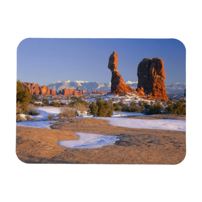 ARCHES NATIONAL PARK, UTAH. USA. Balanced Rock Magnet (Horisontell)
