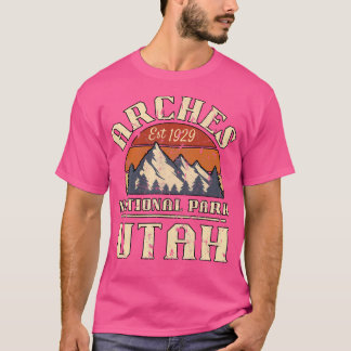 Arches Utah Natur Hiking Mountains utomhus Vinta T Shirt