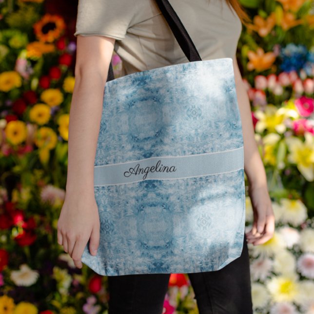Arctic Carryall | Blå och vit fjädermönster Tygkasse (Skapare uppladdad)