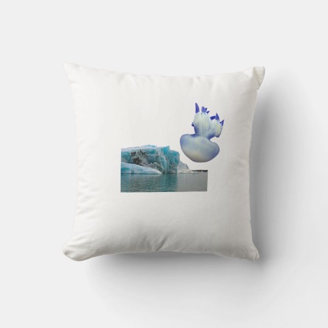  Arctic Serenity Pillow – Iceberg and Jellyfish Na Kudde (Framsida)