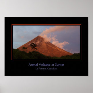 Arenal Volcano vid Sunset Poster