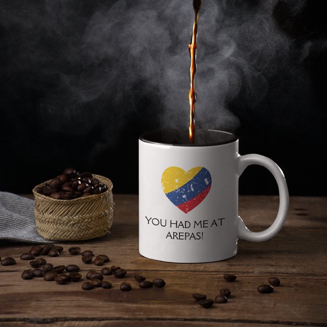 Arepas Funny Quote colombiansk mat Två-Tonad Mugg (colombian coffee arepas funny mug)