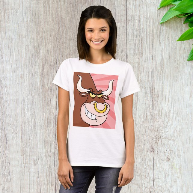 Arg Fierce Bull Mascot med Nose Ring T Shirt (Skapare uppladdad)