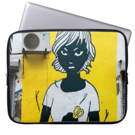 Arg Girl Painting Street Murals Laptop Fodral