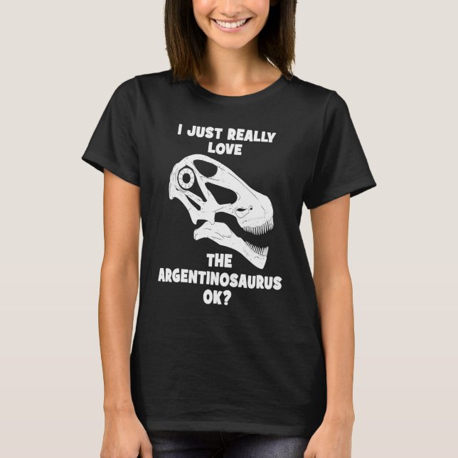 Argentinosaurus Skull Fossil Hunter  2 T Shirt (Framsida)
