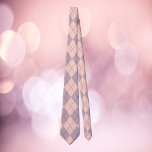 Argyle Mönster Rosa och Lila Slips<br><div class="desc">Är du en fläkt av en argyle mönster? Den här tiden har en rosa och lila mönster med svarta accenter.</div>
