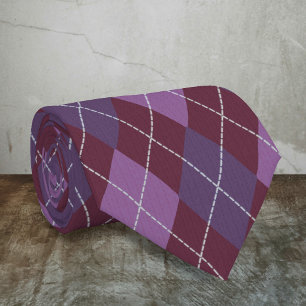 Argyle Plum och Burgundy Mönster - Elegant Mörk Slips
