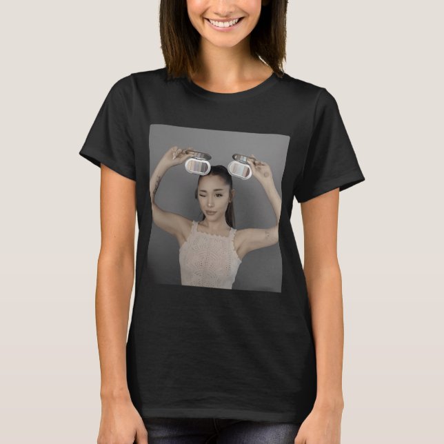 Ari Rem Skönhet T Shirt (Framsida)