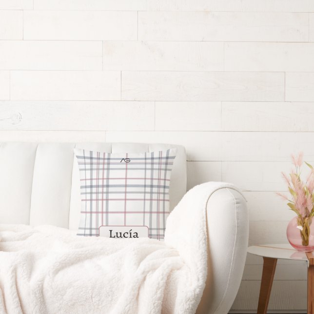 Aria Grace Frost & Sky Nordic Plaid Pattern Name Kudde (Soffa)