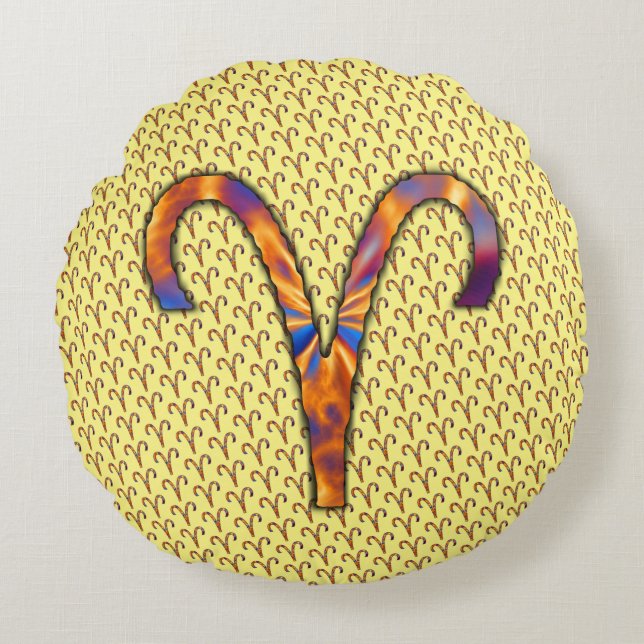 Aries Zodiac Symbol Inslag av Kenneth Yoncich Rund Kudde (Framsidan)