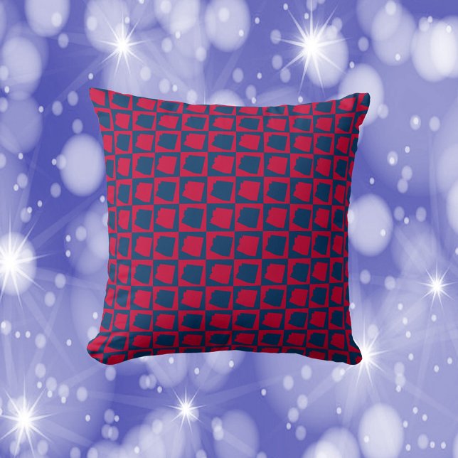 Arizona Red and Blue Check Mönster Kudde (A throw pillow with a red and blue pattern featuring the state of Arizona.)