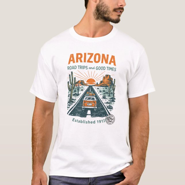Arizona Road Trips Retro Desert Design T Shirt (Framsida)