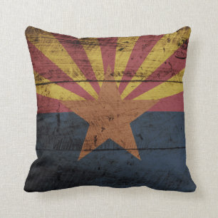 Arizona statlig flagga på gammalt Wood korn Kudde
