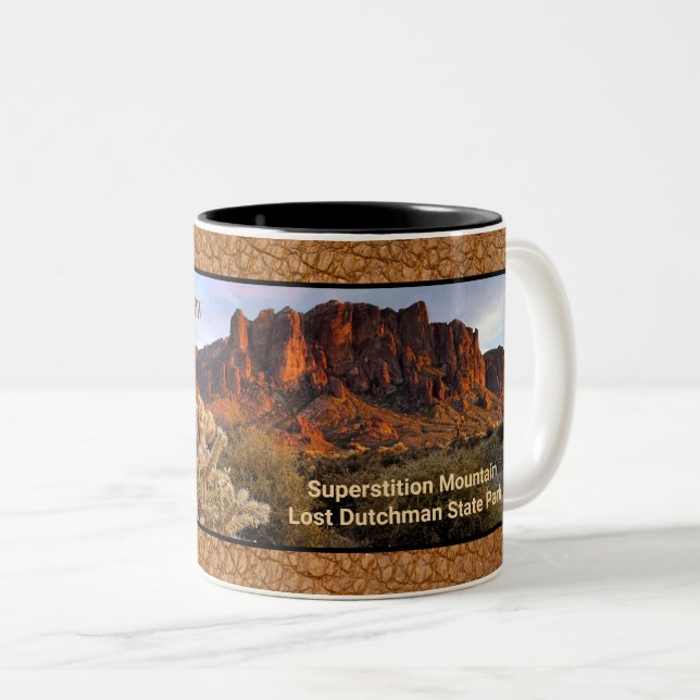 Arizona Superstition Mountain Cactus Faux Leather Två-Tonad Mugg (Framsida höger)