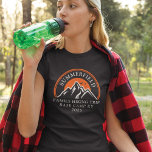 Årlig familjerättning i Resa matchande Mamma T Shirt<br><div class="desc">Bra stämning? Lägg bara till campfire,  s'mores,  och resten av familjen med matchande utrustning. Utformningen av ett tema för Cute hiking som du kan anpassa för nästa familj äventyr med en ställe-innehavare för platsen och året. Perfekt för familjefotografier när du är ute och utforskar djungeln eller campingplatsen</div>