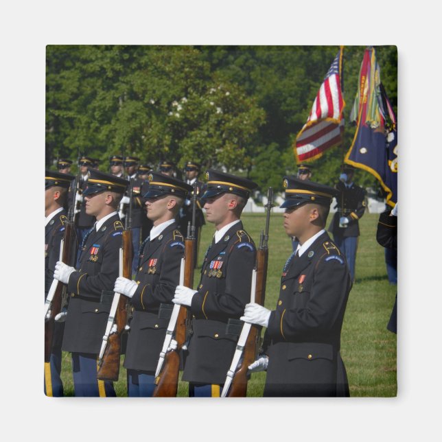 Arlington National Cemetery, Arlington Magnet (Framsidan)