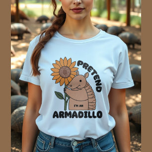Armadillo med solrossa t shirt