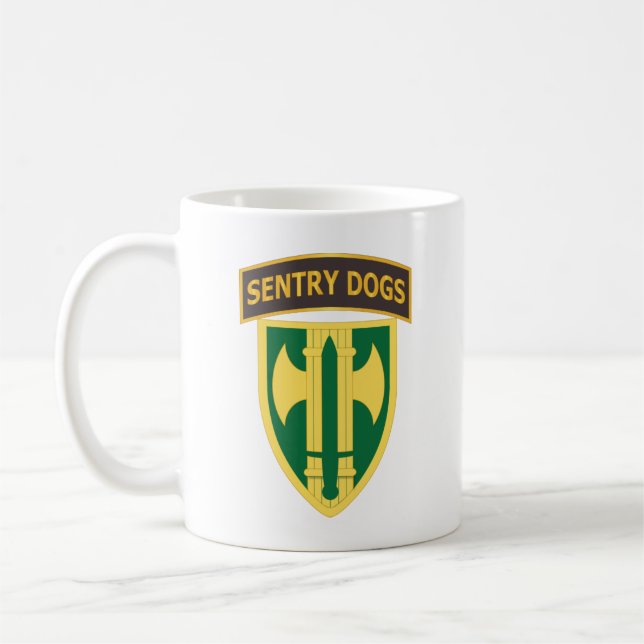 Armé - 18:e MP brigaden - Sentry Hundar Tab wo Txt Kaffemugg (Vänster)