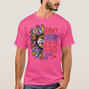 Armé Granny... Vissa människor mötte aldrig sina h T Shirt