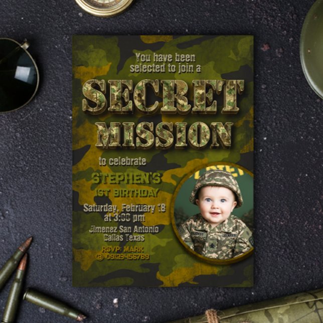 Armé - Militär - Soldat Boy Birthday Inbjudningar (Army - Military - Soldier Boy Birthday Invitation)