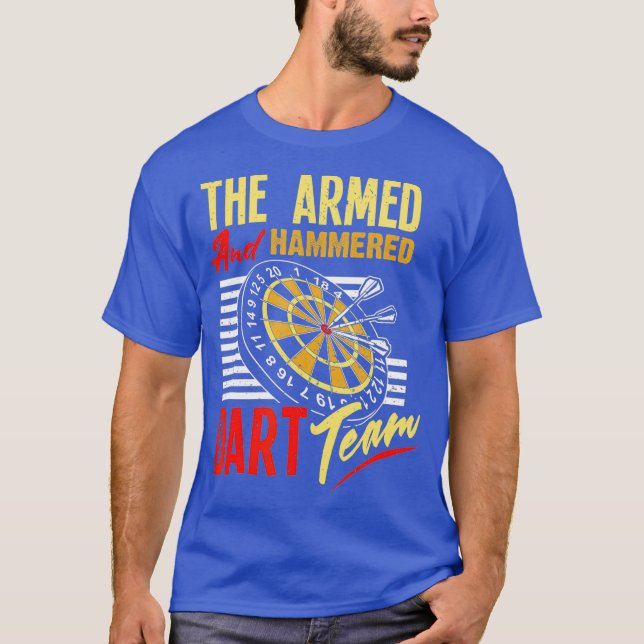 Armed och Hammered Dart Team T Shirt (Framsida)