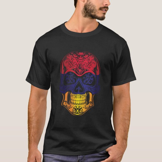 Armenien Skull och Ro Flagga T Shirt (Framsida)