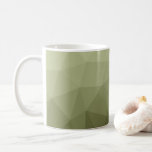 Arméns ljust grönt gradient, geometriskt rutnät mö kaffemugg<br><div class="desc">Arméns övertoning av grönt,  geometriska nät,  trianglar av mönster,  ombre. Triangelns geometriska nät med ljusgradient av grått grönt mörk-. militär,  armé,  mönster,  armé,  armé,  maskor,  trianglar,  geometri,  geometri,  gradient,  coola,  triangel,  grönt</div>