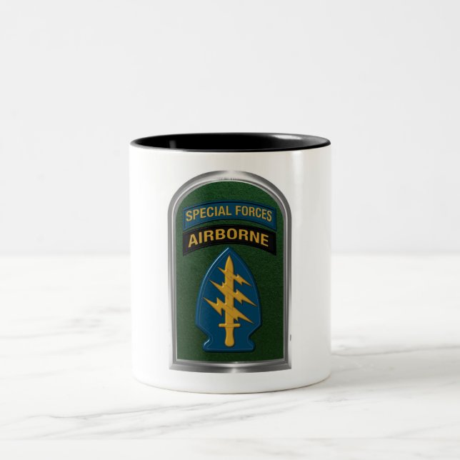 Arméns Speciella styrkor, Tab och Patch Gift Mugg (Center)