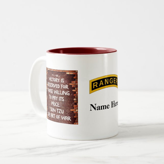 Arméskogsvaktaren skolar - segermuggen Två-Tonad mugg (Framsida vänster)