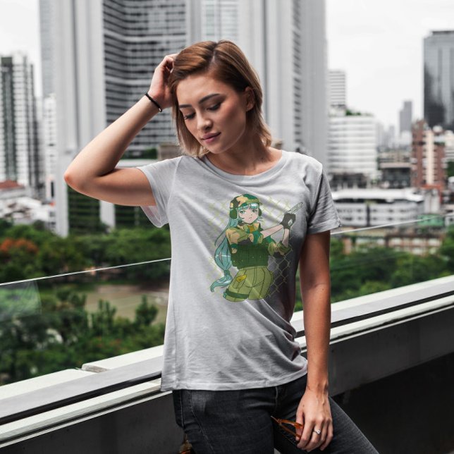 Armflicka med Gun Anime T Shirt (Skapare uppladdad)