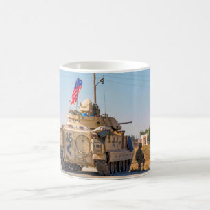 ARMORED PERSONNEL CARRIER - M2 Bradley Kaffemugg