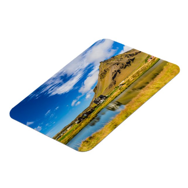 Arnarstapi Amtmansshus och berget Stapafell, Islan Magnet (Vänstra Sidan)