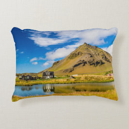 Arnarstapi Amtmansshus och berget Stapafell, Islan Prydnadskudde