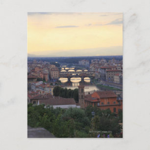 Arnofloden och Ponte Vecchio i Florens. Vykort