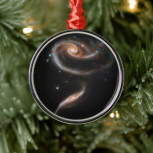 Arp 273 interagerande galaxer i Andromeda. Julgransprydnad Metall