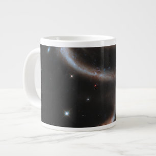 Arp 273 interagerande galaxer i Andromeda. Jumbo Mugg
