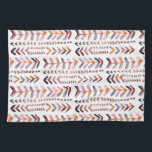 Arrowroot Geometric Watercolor Mönster Rosa Lila Kökshandduk<br><div class="desc">Dekorera ditt hem med den här handmålade geometriska pilen mönster kökshandduk. Gör en underbar uppvärmning,  födelsedag eller bröllop! Du kan anpassa den och även lägga till text. Kolla min butik för mycket mer färg och mönster!</div>