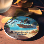 Arrr-some Pirat Island Frakt Birthday Underlägg Papper Rund<br><div class="desc">Ahoy, Party Planners of Mini Seafarers! 🏴 ‍ ☠️ Vad är ett Pirat-slag utan högerna? Hämta händer på de här Pirat-öarnas Frakt på födelsedag Pappra Underlägg! Med en målad paradisö "n" som ett gallant pirat frakt sailin" på azure vatten, är dessa underlägg den skatt som du behöver för att kunna...</div>