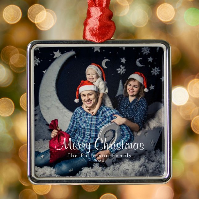 Årsfoto för familjen och Namn God jul Julgransprydnad Metall (Available in multiple types of ornaments. Customize with your picture, family name and date.)
