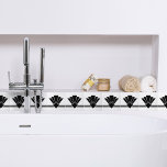 Art Deco Black White Chic Geometric Gräns 04 Kakelplatta<br><div class="desc">Skarp svart och vit elegant konst deo stil enkel chic geometrisk keramisk platta för dekorativ dekorativ dekorativ dekorativ keramisk keramisk keramisk kula i fläkt inslag. Slimmad design,  perfekt för en modern eller konsthugg vintage stil insida.</div>