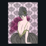Art Deco Dam med Damask - BIANCA: Tea Time Poster<br><div class="desc">Vår vackra Bianca är klädd i en fullt kjol och hennes överdel har band som består av jevelsträngar. Hon håller en fläkt av fjädrar och sitter mot en bakgrund av en rik damm. Biancas hår är en massa krukor i ett fantastiskt skådespel som hålls i ställe med ett fläkt-format hårklipp....</div>