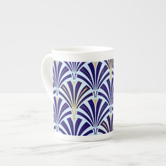 Art Deco fläkt mönster - kobolt och himlar blå Benporslin Mugg (Framsida vänster)