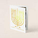 Art Deco Hanukkiah Menorah Lycklig Hanukkah Folierat Kort<br><div class="desc">Önskar vänner och familj "Lycklig Hanukkah" med denna konsthändelse inspirerade hanukkiah i verkliga folier,  silver eller guld. Foto tillval inuti.</div>