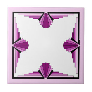 Art deco inslag i hallon och rosa kakelplatta